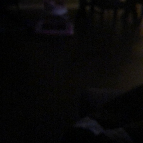 Meet your Posher, Sky - Picture 1 of 1